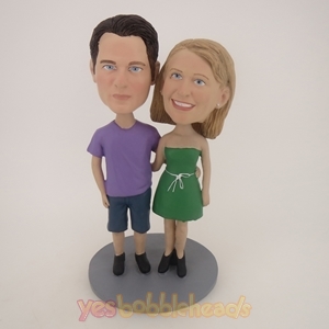 Picture of Custom Bobblehead Doll: Arm Behind Each Other Couple