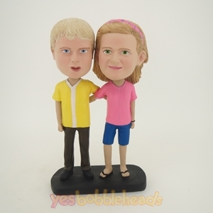 Picture of Custom Bobblehead Doll: Arm Behind Each Other Young Couple