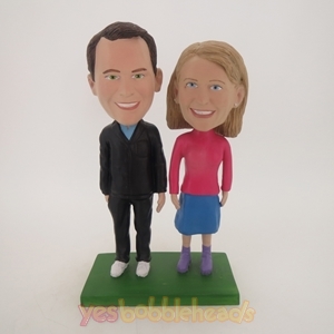Picture of Custom Bobblehead Doll: Couple Standing on Lawn