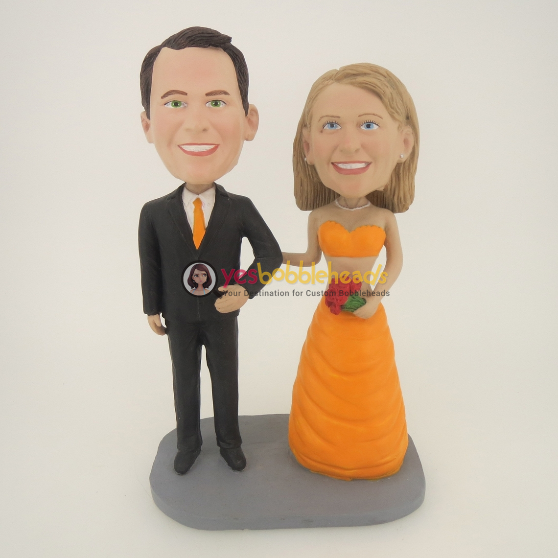 Picture of Custom Bobblehead Doll: Happy Arms Linked Bride And Groom