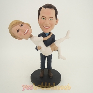Picture of Custom Bobblehead Doll: Man Holding Woman