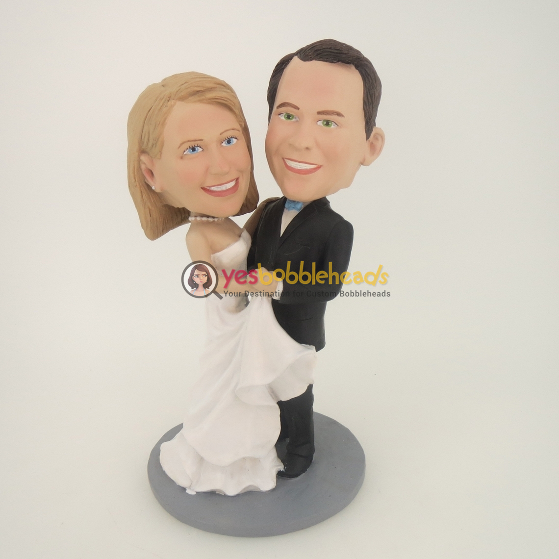 Picture of Custom Bobblehead Doll: Wedding Couple Holding Together