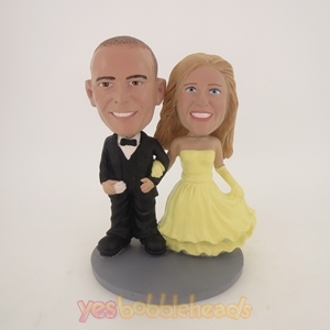 Picture of Custom Bobblehead Doll: Arms Together Bride And Groom