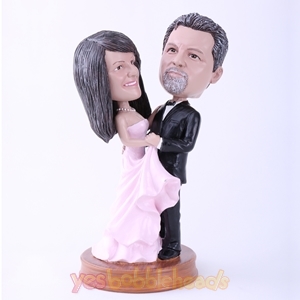 Picture of Custom Bobblehead Doll: Couple Holding Each Other Together