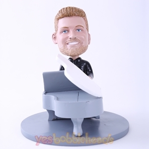 Picture of Custom Bobblehead Doll: Man Playing Piano