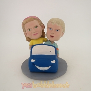 Picture of Custom Bobblehead Doll: Driving Couple Kids