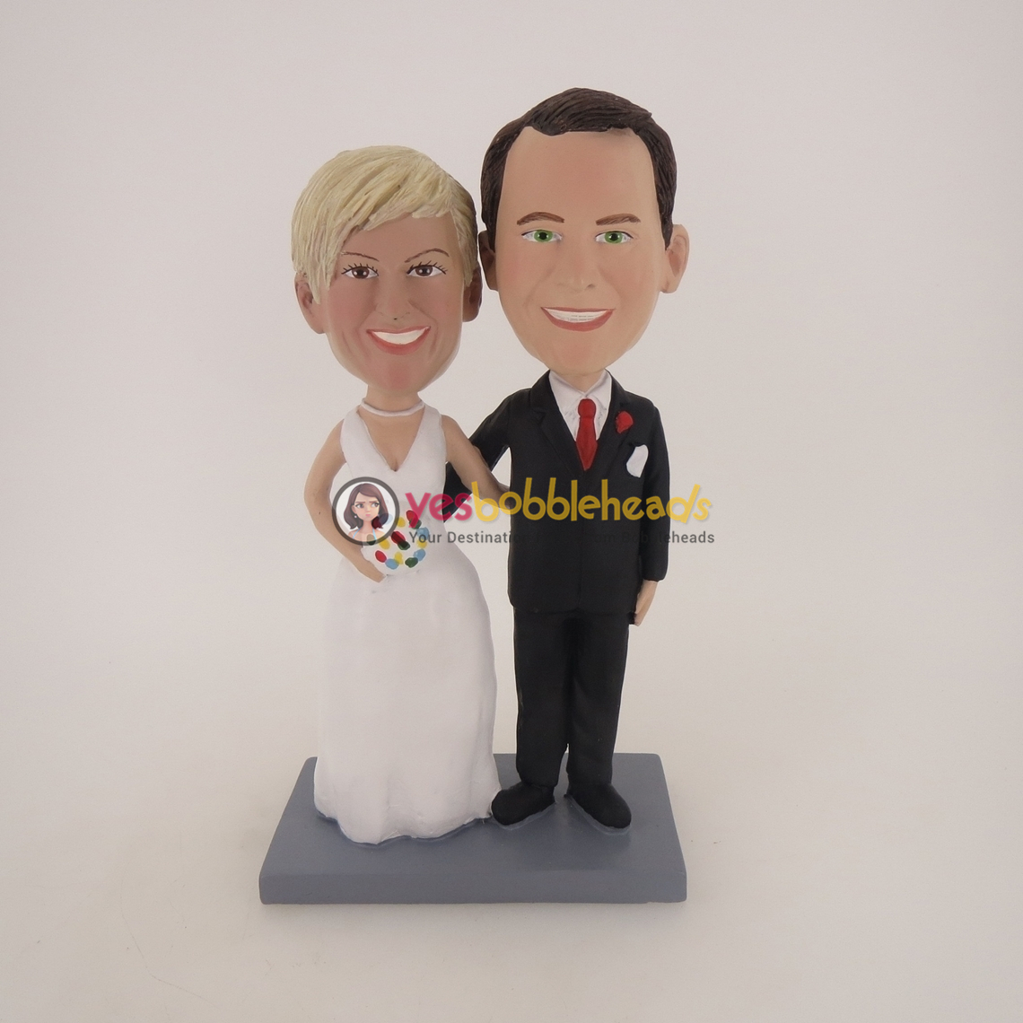 Picture of Custom Bobblehead Doll: Arms Crossed Happy Wedding Couple
