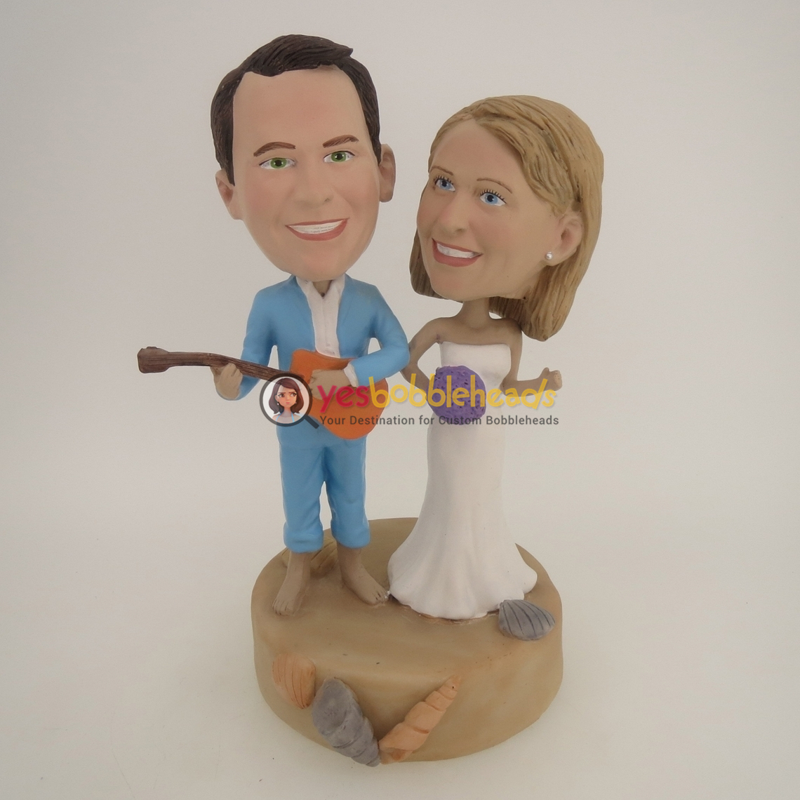Picture of Custom Bobblehead Doll: Musical Couple Having Beach Fun Time