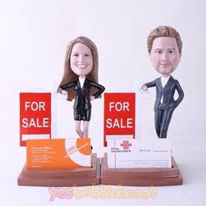 Picture of Custom Bobblehead Doll: Couple Property Agent