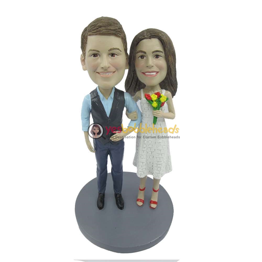 Picture of Custom Bobblehead Doll: Man and Woman Holding Flowers