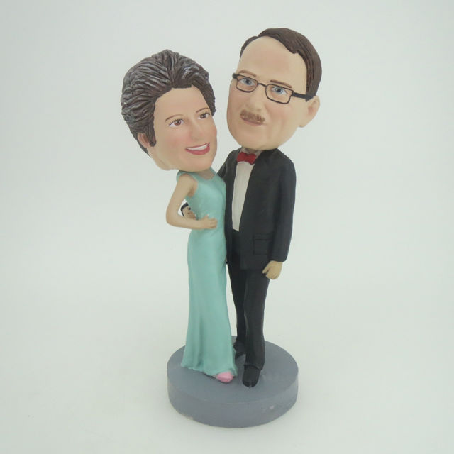 Picture of Custom Bobblehead Doll: Dancing Mother and Father