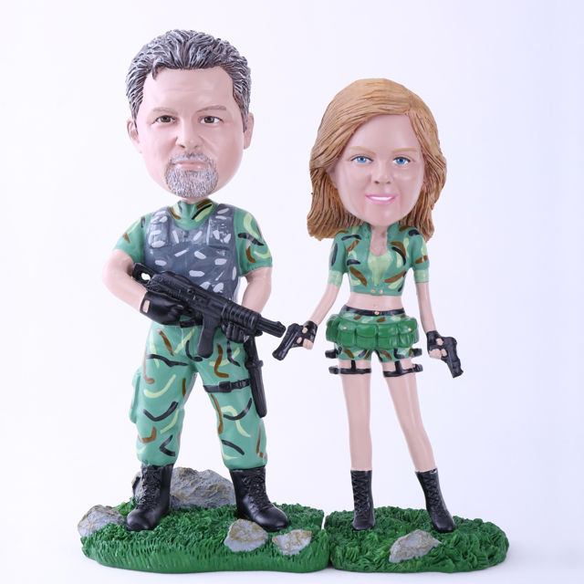 Picture of Custom Bobblehead Doll: Soldier Couple Ready for Battling
