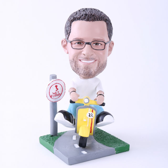 Picture of Custom Bobblehead Doll: Riding Motor Man