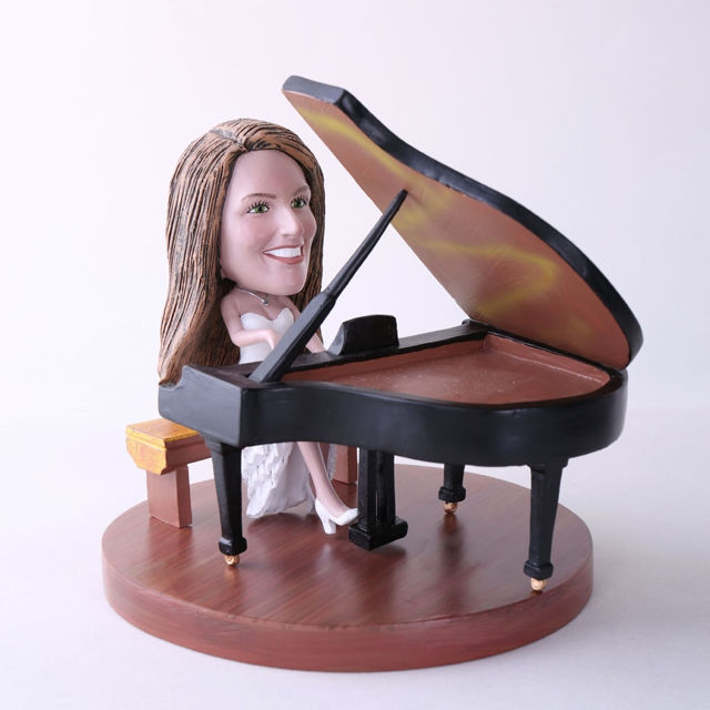 Picture of Custom Bobblehead Doll: Woman Playing Piano