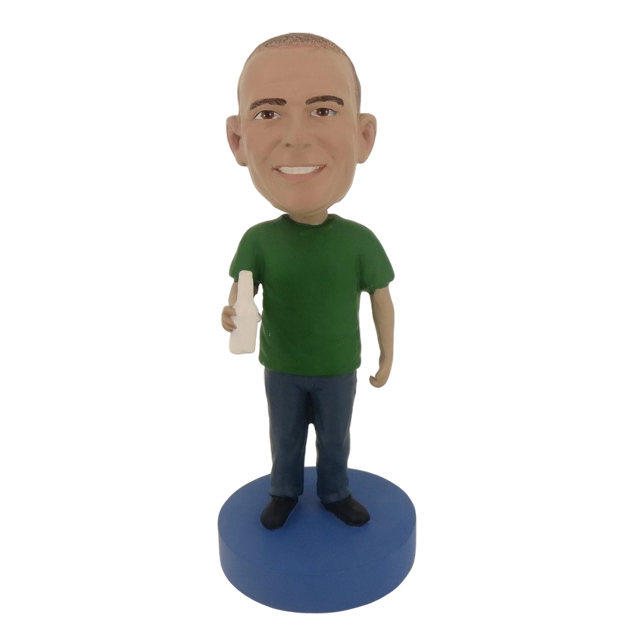 Picture of Custom Bobblehead Doll: Man In Green Enjoy Drinks
